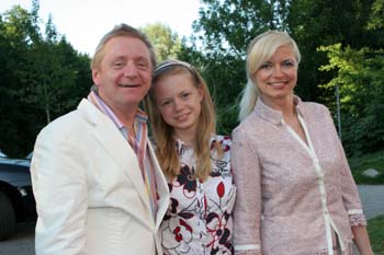 Pierre Franckh, Tochter Julia und Michaela Merten. Foto: Andrea Pollak