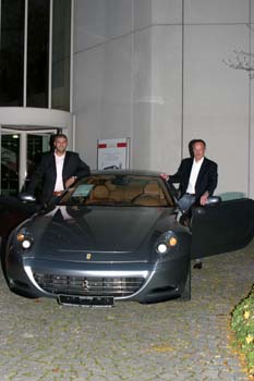 Tuncay Tiryaki und Thomas Franz Iund Ferrari. Foto: Andrea Pollak