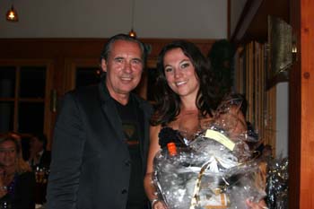 Peter Bond und Gewinnerin Petra Menge. Foto: Andrea Pollak