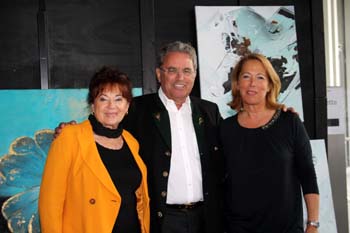Heidi Winkler mit G�nter und Ute D�bler. Foto: Andrea Pollak