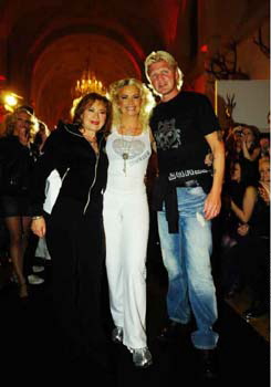 Designerin CLAUDIA EFFENBERG mit ihrem Ehemann STEFAN EFFENBERG und HEIDI WINKLER (li.)