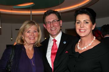 Jutta Speidel, Dr. Rudolf Bertagnoli und Edeltraud Stolze. Foto: Andrea Pollak